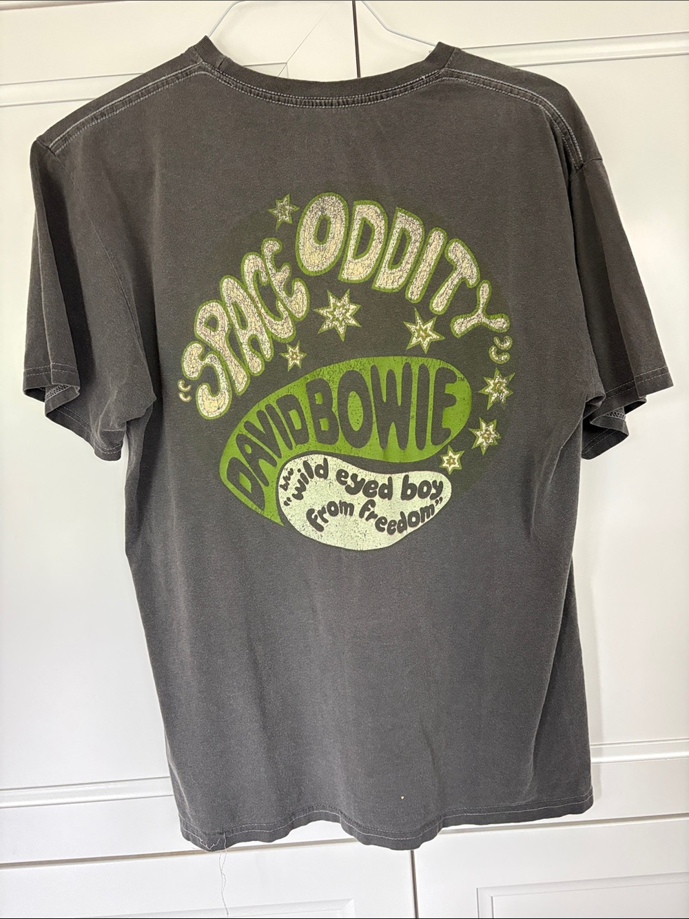 DAVID BOWIE SPACE ODDITY Graphic Tee • Large • Graphite Gray